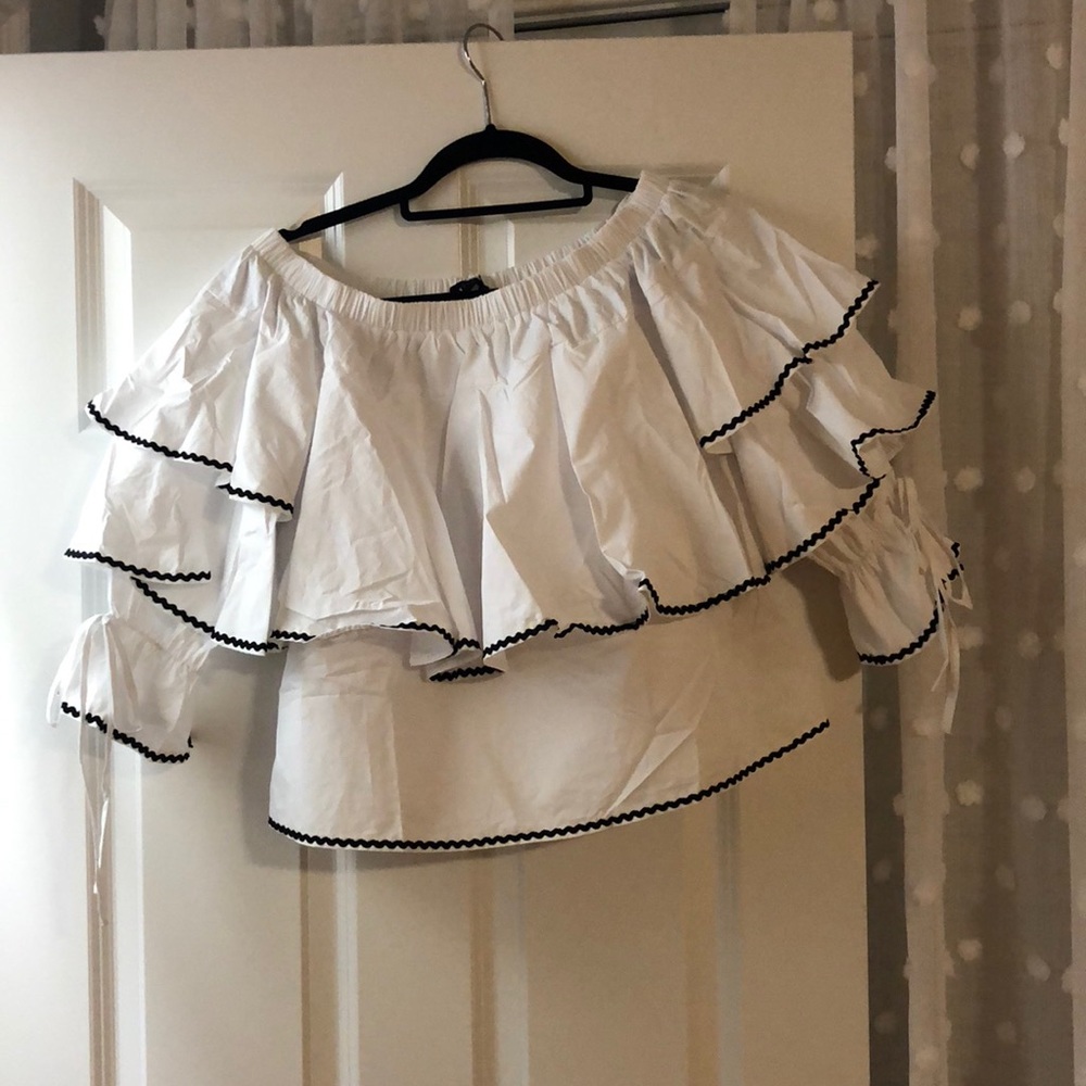Tiered white and black top